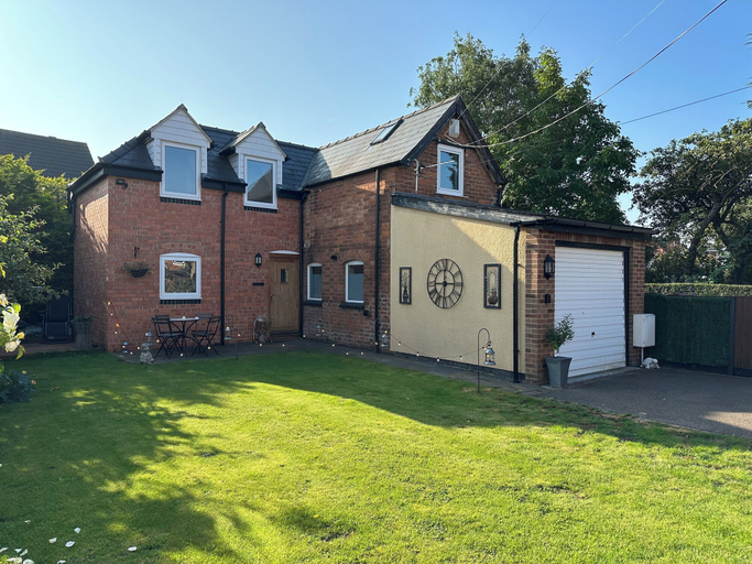 Exterior & Views, Beautiful Coach House, Gloucestershire
