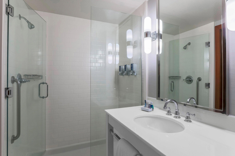 Bathroom 4, Four Points by Sheraton Ontario-Rancho Cucamonga, San Bernardino