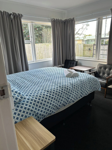 Bedroom 2, Holiday Room in Chartwell, Hamilton