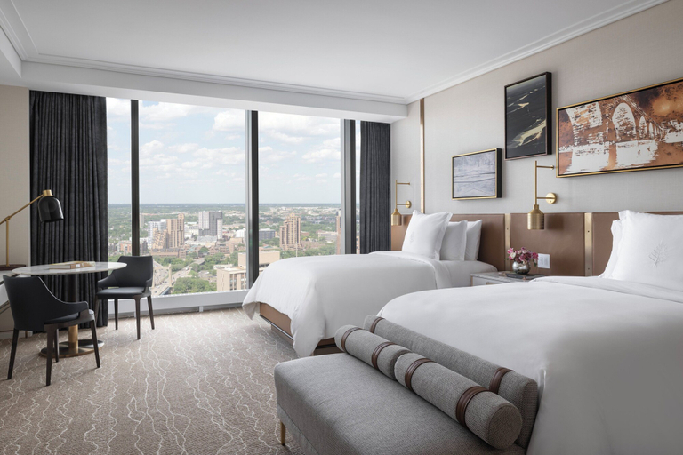 Bedroom 4, Four Seasons Hotel Minneapolis, Hennepin