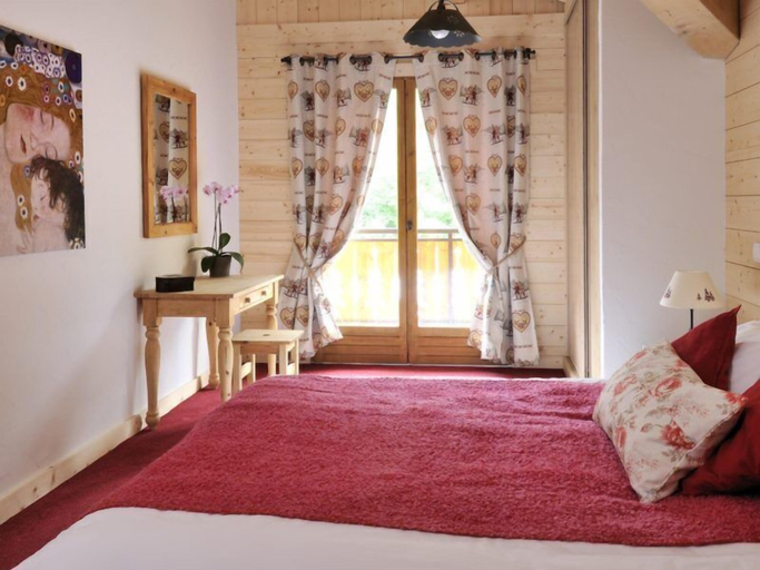 Bedroom 2, Savoy Morzine, Haute-Savoie