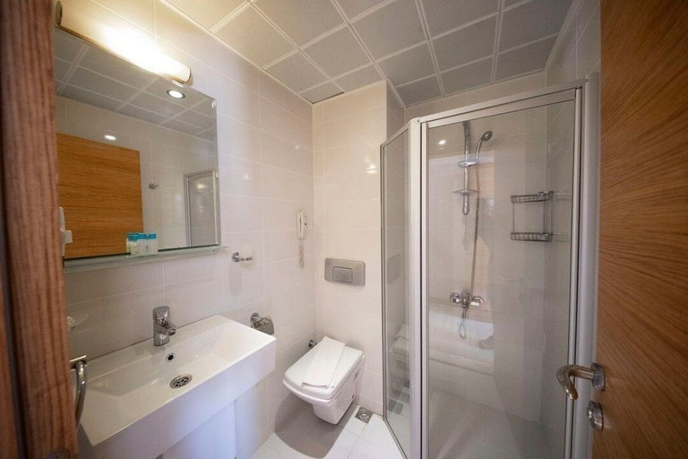 Bathroom 5, BESO Beach Hotel, Kemer
