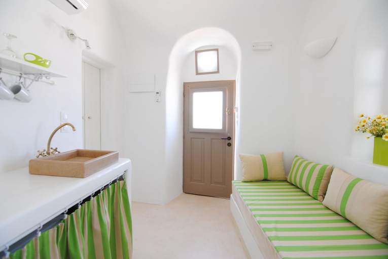Bedroom 4, White Grape Suites, South Aegean