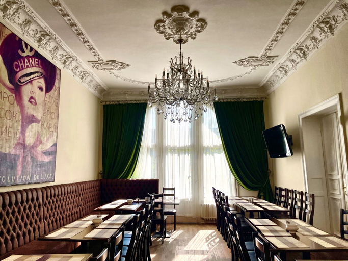 Business Facilities