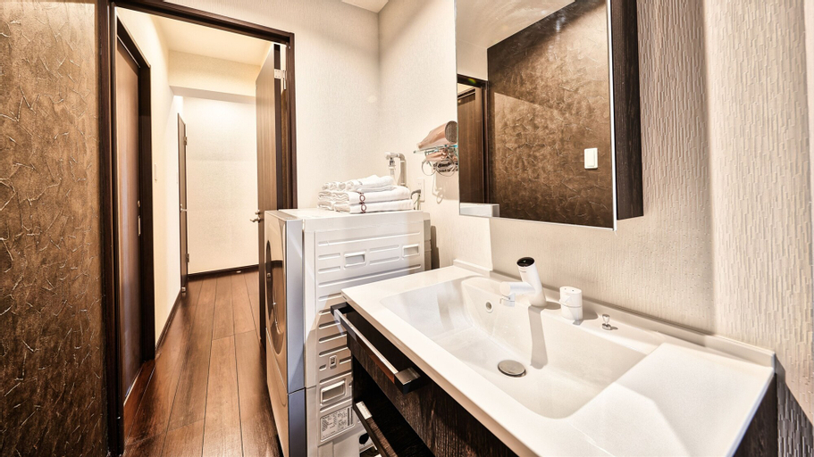 Bathroom 5