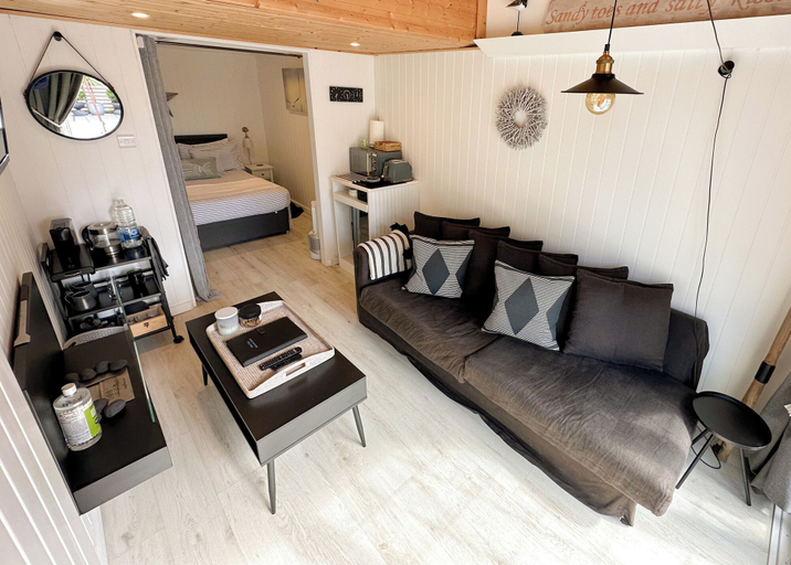 Others 5, Seaside Cabin Retreat in Hayling Island, Portsmouth