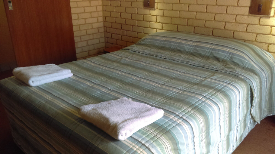 Bedroom 3, Shark Bay Hotel, Shark Bay
