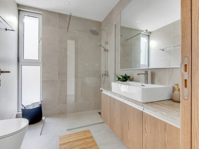 Bathroom 4, Sanders Mythical Blue - Bright 4 bdr Villa With Pool
