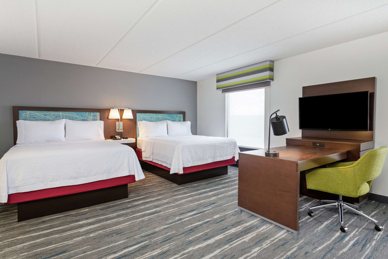 Bedroom 3, Hampton Inn & Suites Orlando Intl Dr N, Orange
