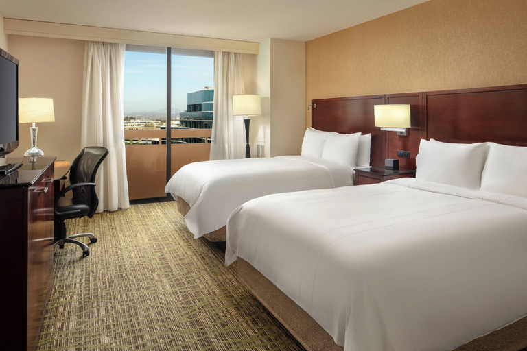 Bedroom 3, San Diego Marriott La Jolla, San Diego