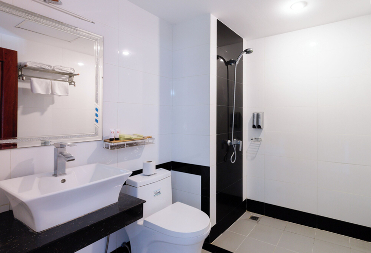 Bathroom 5, Ratana Angkor Hotel, Siem Reap
