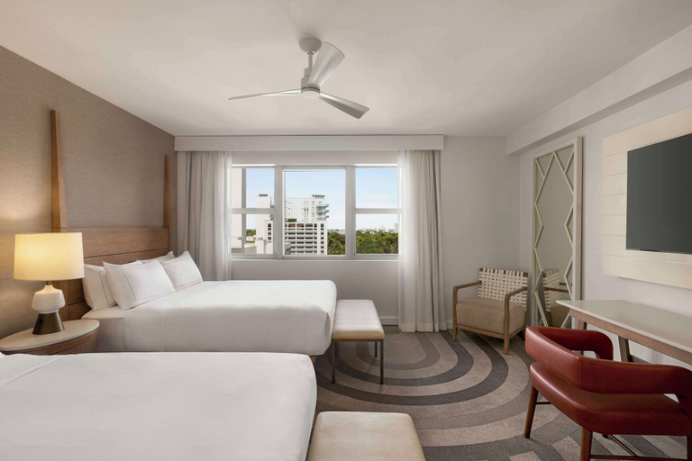 Bedroom 4, Hilton Cabana Miami Beach Resort, Miami-Dade