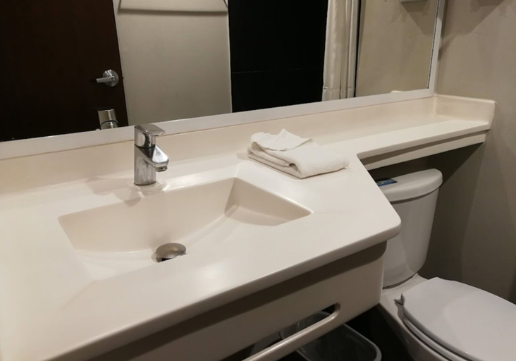 Bathroom 4, City Express by Marriott Ciudad De México La Raza, Mexico City