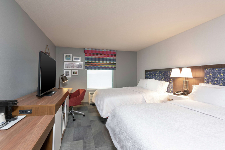 Bedroom 3, Hampton Inn & Suites Xenia Dayton, Greene