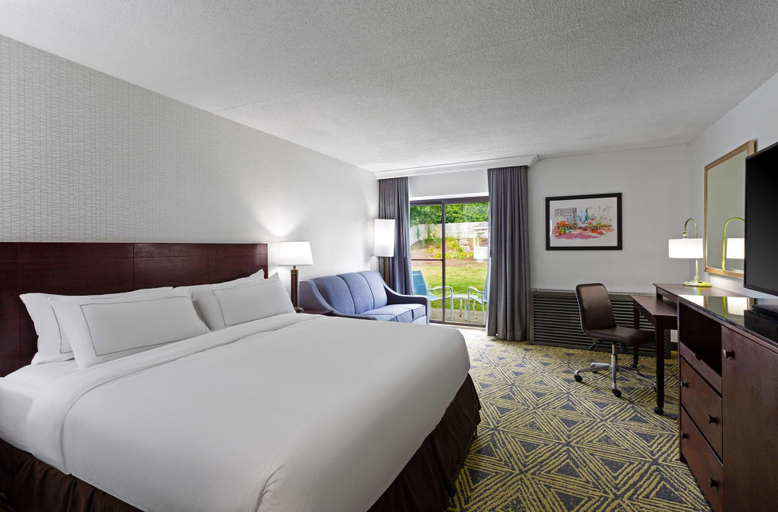 Bedroom 3, DoubleTree by Hilton Pittsburgh-Meadow Lands, Washington