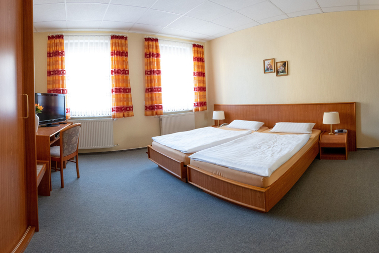 Bedroom 4, Pension Heinrich Heine, Wittenberg
