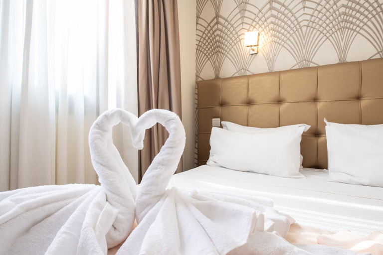 Bedroom 3, Golden City Hotel, Attica