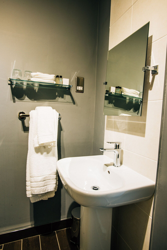 Bathroom 4, Belmont House Hotel, Armagh, Banbridge and Craigavon