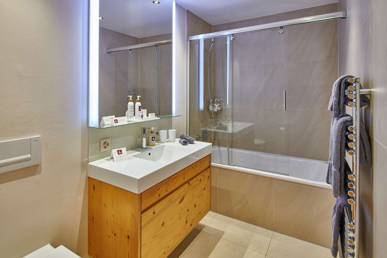 Bathroom 5, Aspen alpin lifestyle hotel Grindelwald, Interlaken