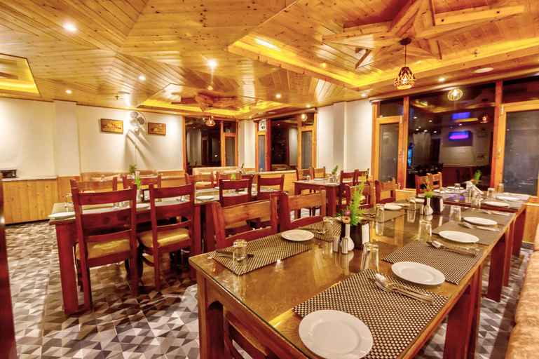 Food & Drinks 5, Montana Blues Resort By Snow City, Kullu