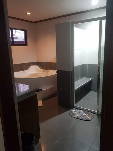 Bathroom, Platinum Hotel, Mabalacat