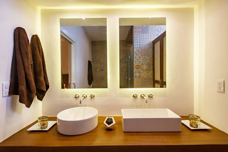 Bathroom 5, HM Playa del Carmen, Cozumel