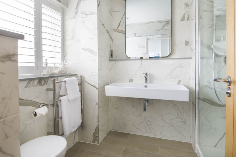Bathroom 4, Harbour Hotel Padstow, Cornwall