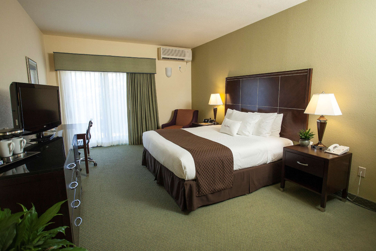 Bedroom 4, DoubleTree by Hilton Napa Valley - American Canyon, Napa