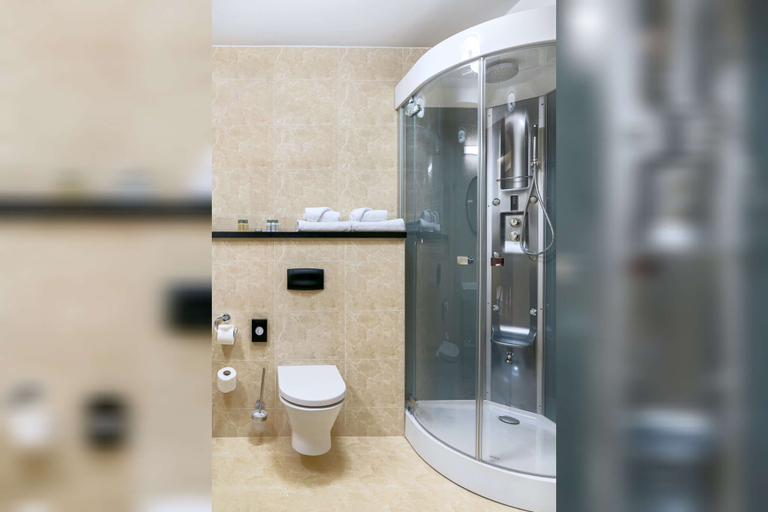 Bathroom 4, Metropolo by Golden Tulip, Kraków City