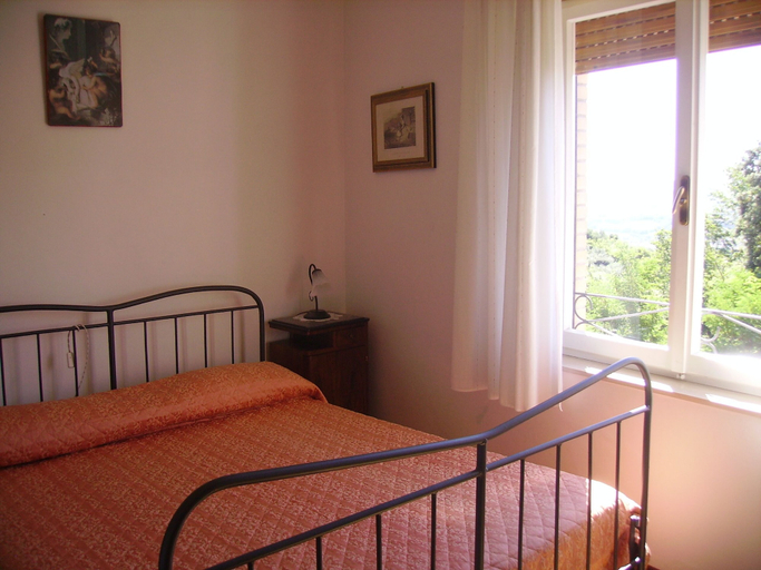 Bedroom 5, Lucrezia e Cesare Borgia, Macerata