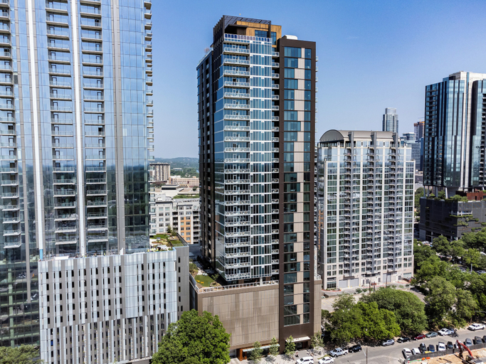 Exterior & Views 2, Austin Condo Hotel, Travis