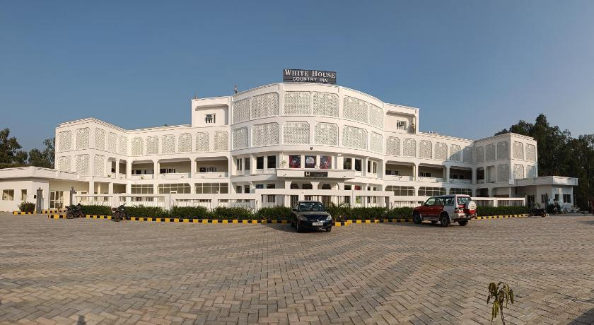 White House Country Inn, Jhajjar