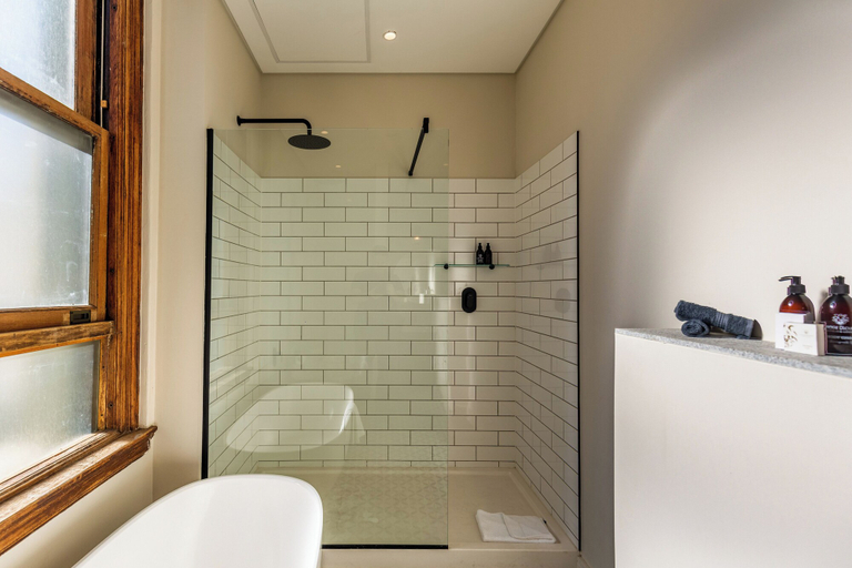 Bathroom 5, Old Bank Hotel , City of Cape Town