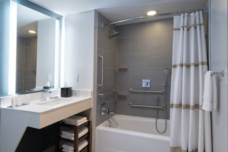 Bathroom 4, Marriott Greensboro Downtown, Guilford