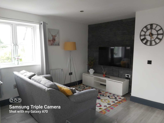 Living area 4, Rugby - Apartment - Sleeps 4 - Parking, Warwickshire