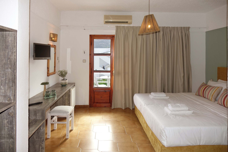 Bedroom 4, ELEATERRA HOTEL, Faistos