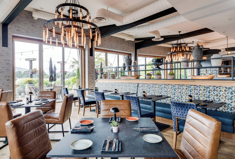 Food & Drinks 5, Villa's At Eldorado Resort, Central Okanagan