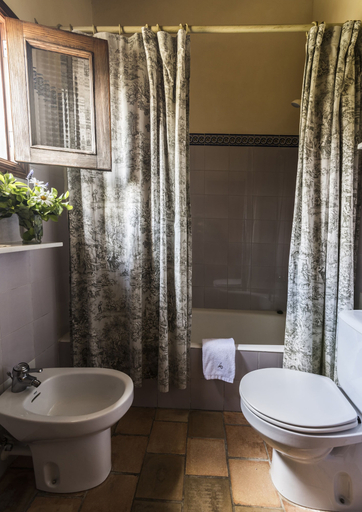 Bathroom 4, Aumallia Hotel & Spa, Baleares