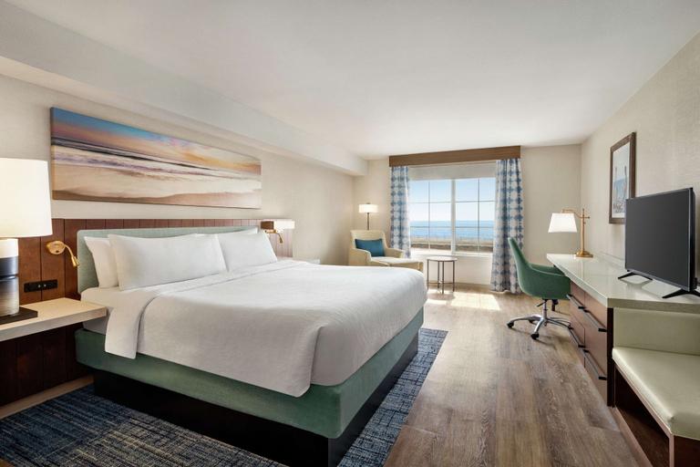 Bedroom 3, Hilton Garden Inn Carlsbad Beach, San Diego