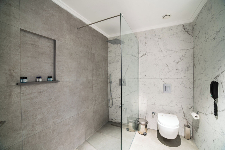 Bathroom 5, Hotel Pia Bella