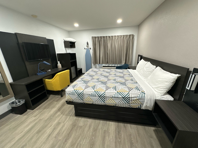 Bedroom 3, Motel 6 Atlanta, GA - Downtown, Atlanta
