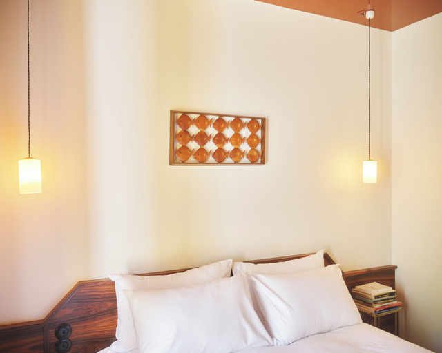 Bedroom 2, Hôtel Présent - 200m des Arènes de Arles - Encore Mieux, Bouches-du-Rhône