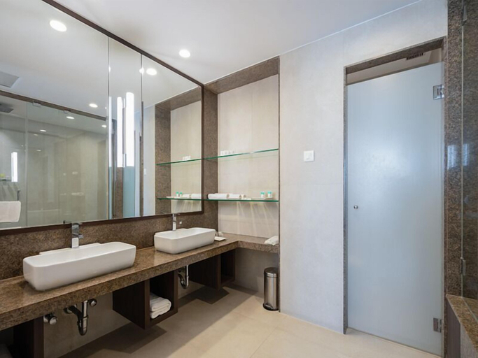 Bathroom 5, GCC Hotel and Club, Thane