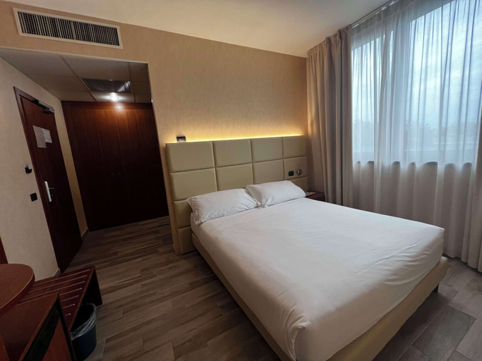 Bedroom 4, Best Western Cavalieri della Corona, Varese