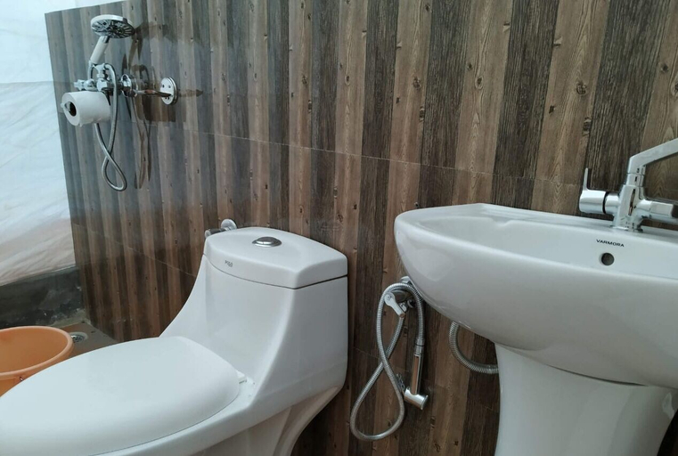 Bathroom, Lumbini Camp- Nubra Valley, Leh