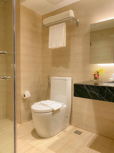 Bathroom 4, The Plaza Garden Hotel and Residences, Baguio City