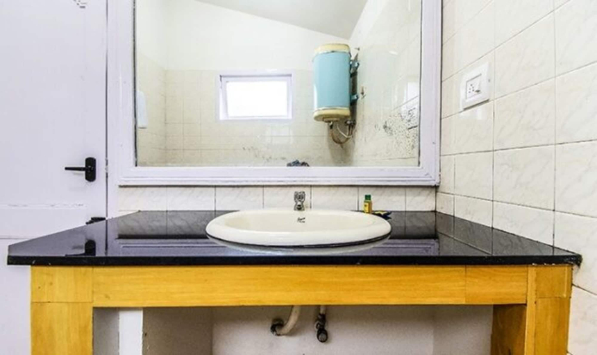 Bathroom 3, Fabescape St. Clouds, The Nilgiris