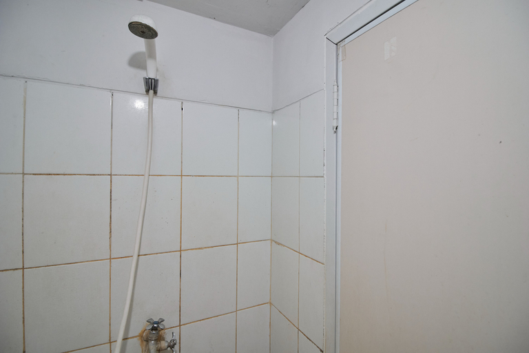 Bathroom 4, Room Rendi @ Apt Dramaga Tower Bogor, Bogor