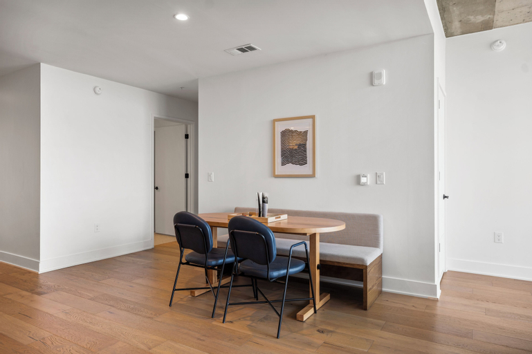 Dining Room 7