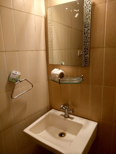 Bathroom, Flavours Inn, Kolkata